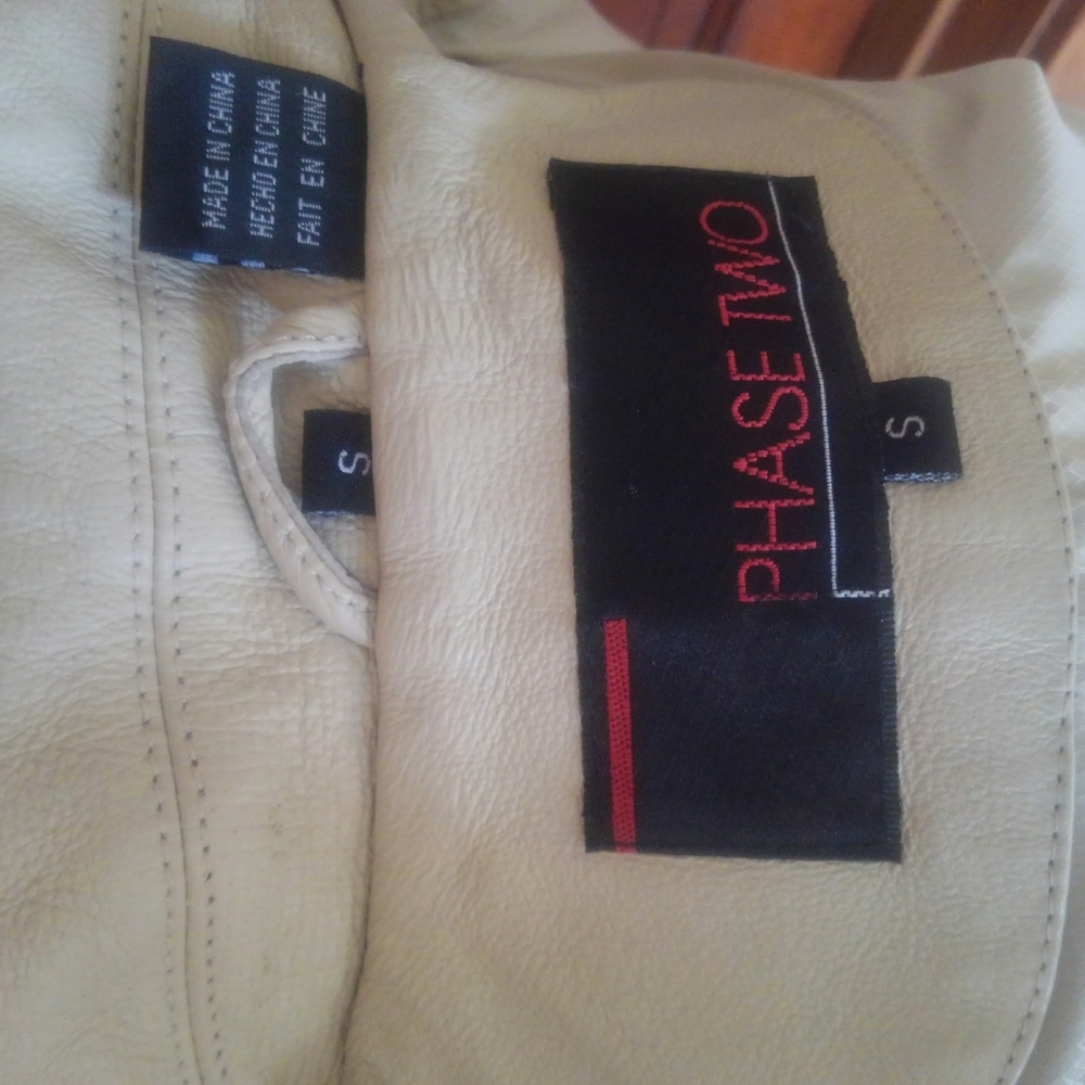 Leather Jacket PHASE TWO - Picture 4 of 6